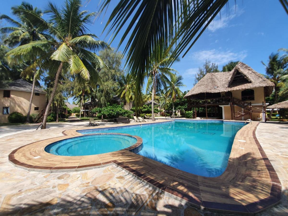 Ahg Maya Bay Resort & Spa Michamvi Exterior foto