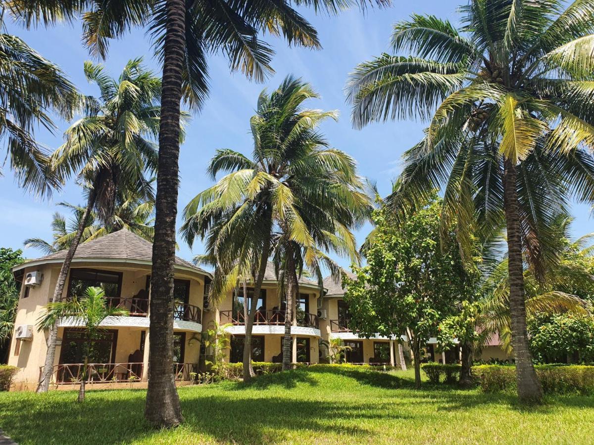 Ahg Maya Bay Resort & Spa Michamvi Exterior foto